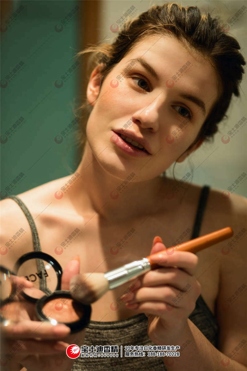 ûױƷ